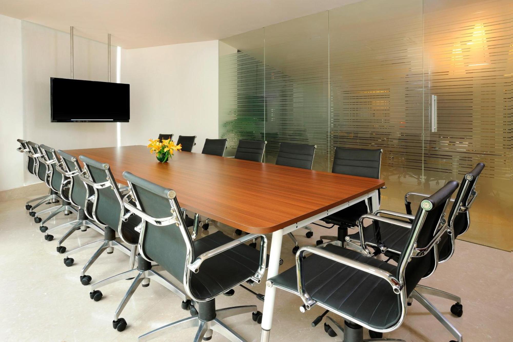 Four Points By Sheraton Ahmedabad Extérieur photo